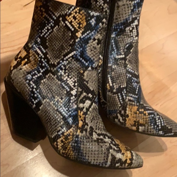 Jeffrey Campbell snakeskin boot - Picture 8 of 8